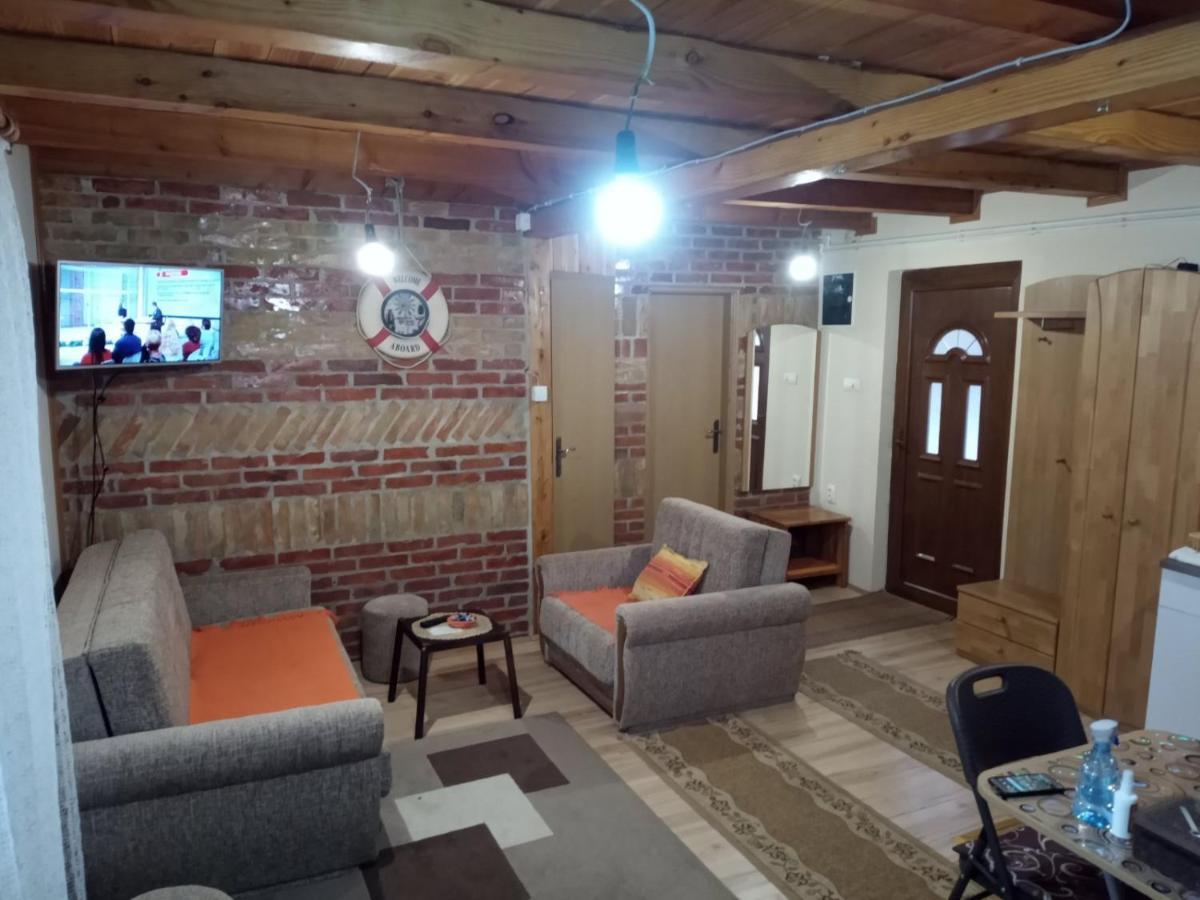 Apartman "Kapetana Luka" Ljubovija ภายนอก รูปภาพ